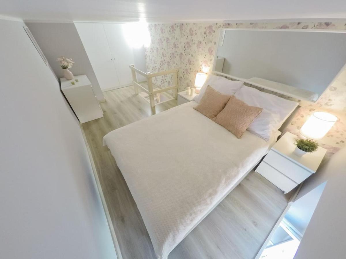 Rynek 20/21 -Cosy New Apartment On The Market Square - 4 Bedrooms - 8 People Breslávia Exterior foto