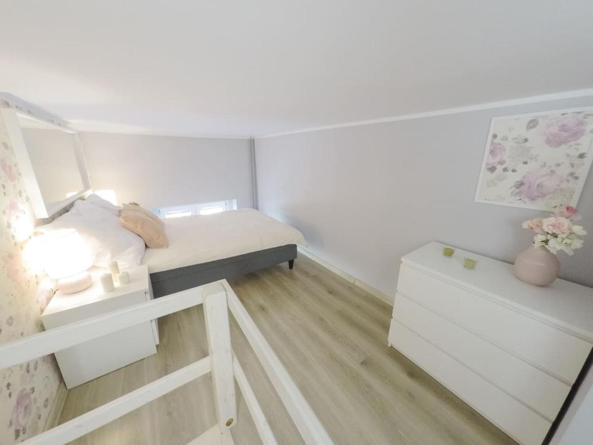 Rynek 20/21 -Cosy New Apartment On The Market Square - 4 Bedrooms - 8 People Breslávia Exterior foto