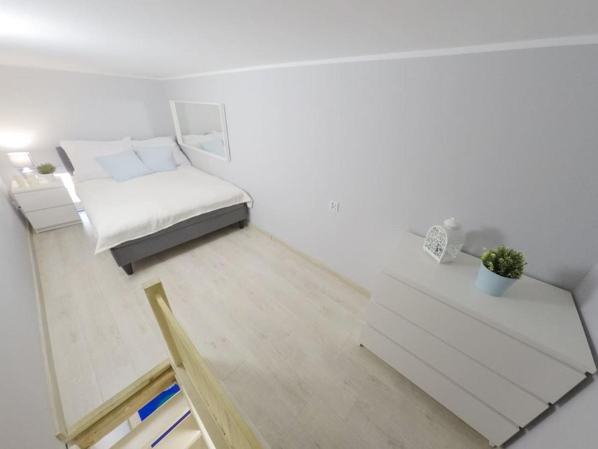 Rynek 20/21 -Cosy New Apartment On The Market Square - 4 Bedrooms - 8 People Breslávia Exterior foto